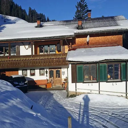 In Am Skilift * Schwarzenberg im Bregenzerwald
