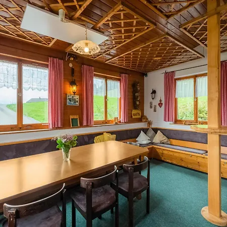In Am Skilift Ferienhaus